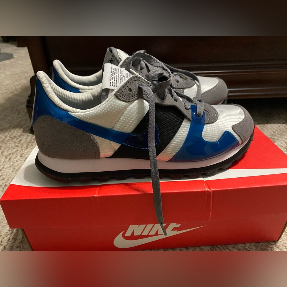 Nike Sneakers size 9